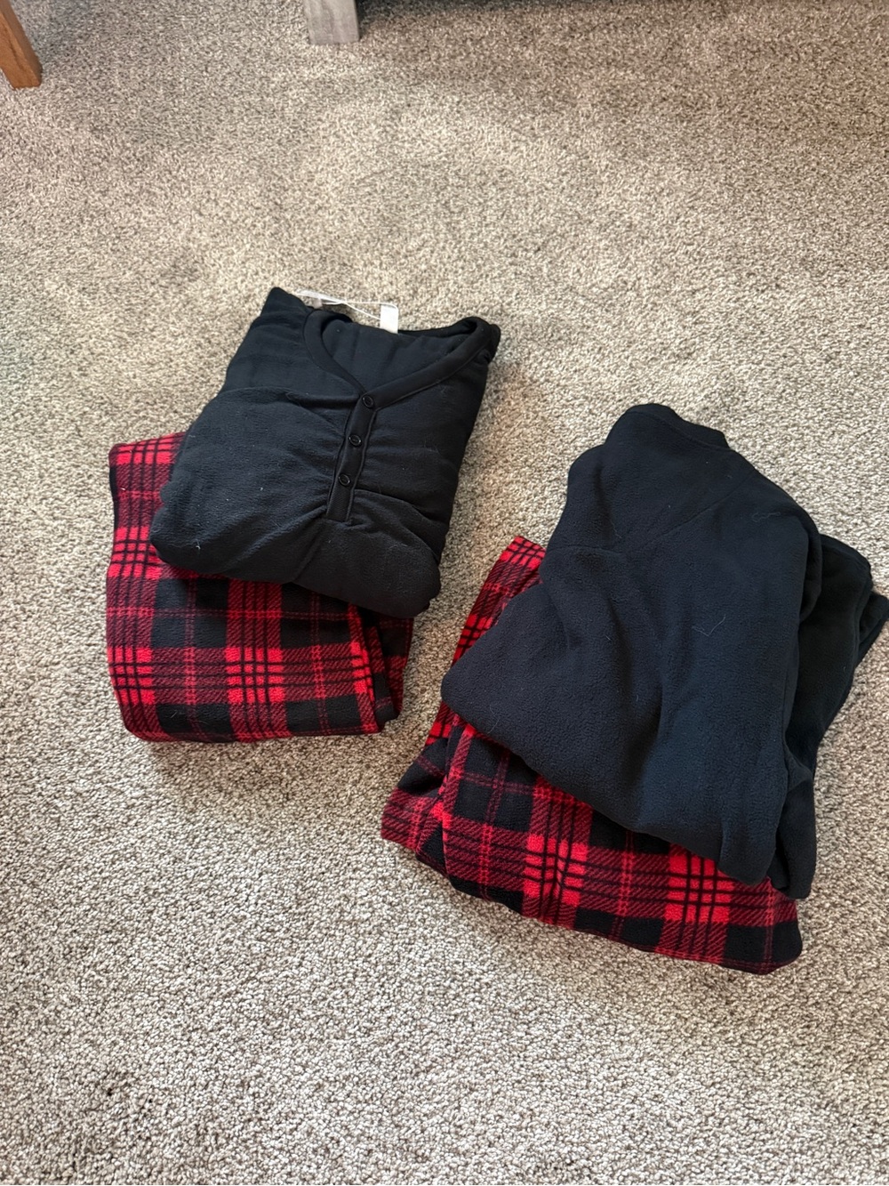 Menโs & womenโs matching PJ Set